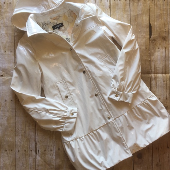 guess rain jacket